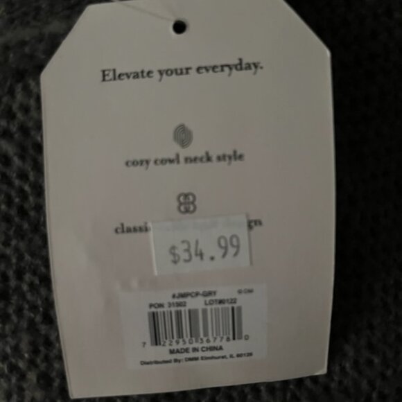 Gray Sleeveless Turtleneck Poncho (One size fits most) Brand New - Picture 3 of 4